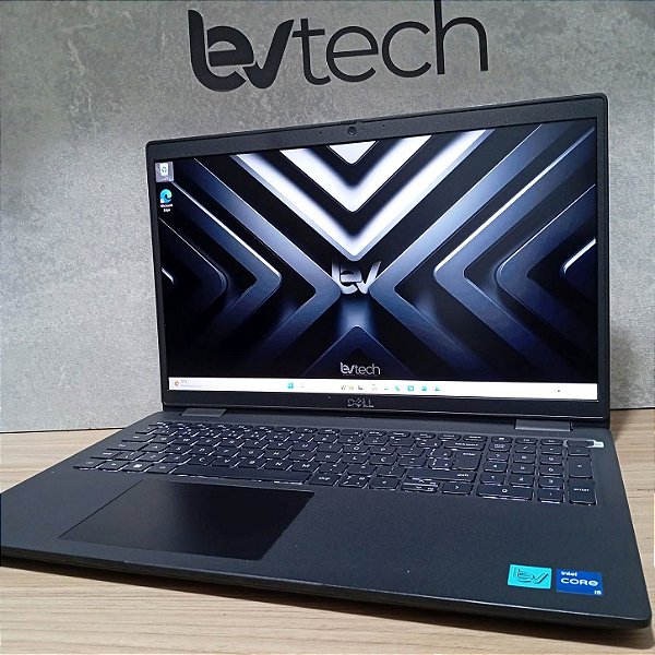 Notebook Dell Latitude 3520 - Core i5 11ª Ger. - 8Gb Ram - 256Gb SSD - Tela 15'6"