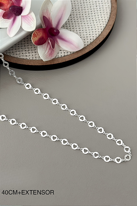 Colar Coração Laminado Vazado