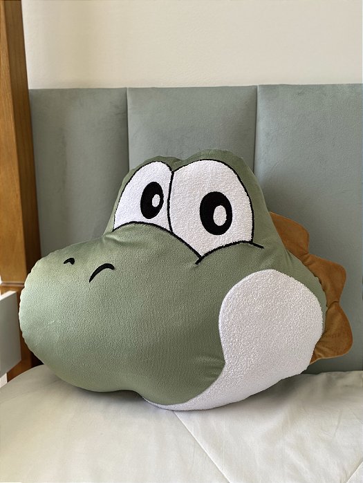 Almofada Decorativa Yoshi Mario Bros em Veludo e Bouclé