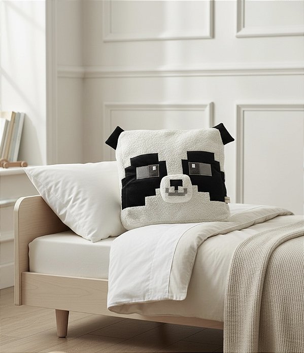 Almofada Decorativa Pixel Panda – Bouclé Premium