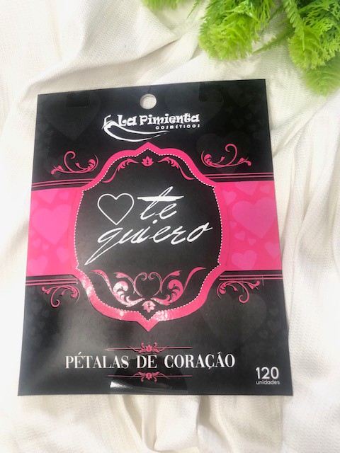 PÉTALAS DE CORAÇÃO ROSA