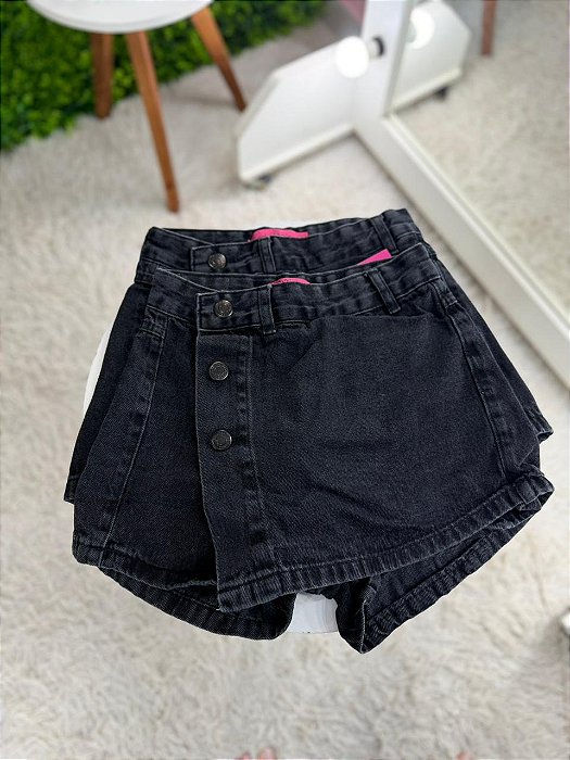 Short Saia Jeans Feminino Cós Alto Lavagem Estonada e Detalhe de Botões- Sem Elastano