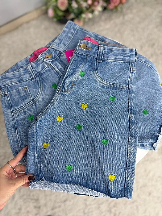 Bermuda Jeans Feminina Plus Size Cintura Alta Meia Coxa Com Barra A Laser E Bordados Brasil