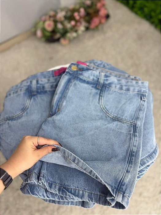 Short Saia Jeans Feminino Plus Size Cintura Alta na Lavagem Marmorizada I 100% Algodão - Sem Elastano