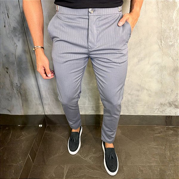 Calça Alfaiataria Risca de Giz Évora com ajuste Cinza