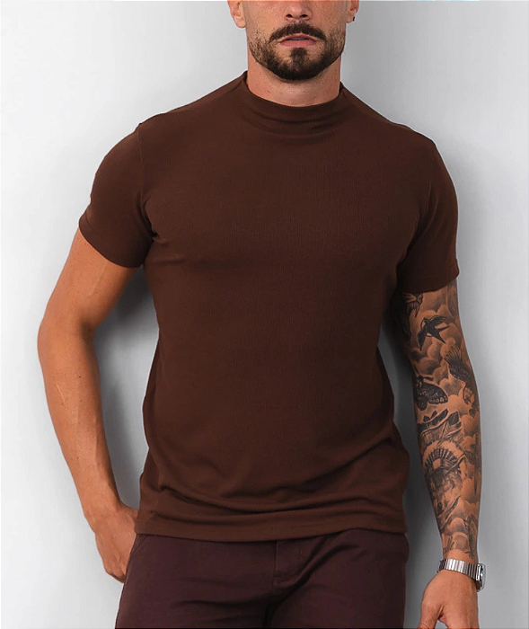 Camiseta Marrom Gola Media Fiji
