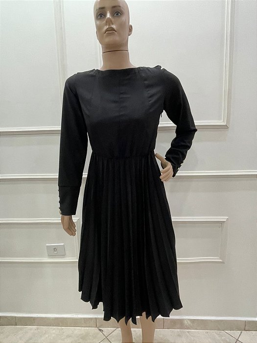 Vestido Midi preto Plissado - Marca Luciana Pais - Ref. 93353