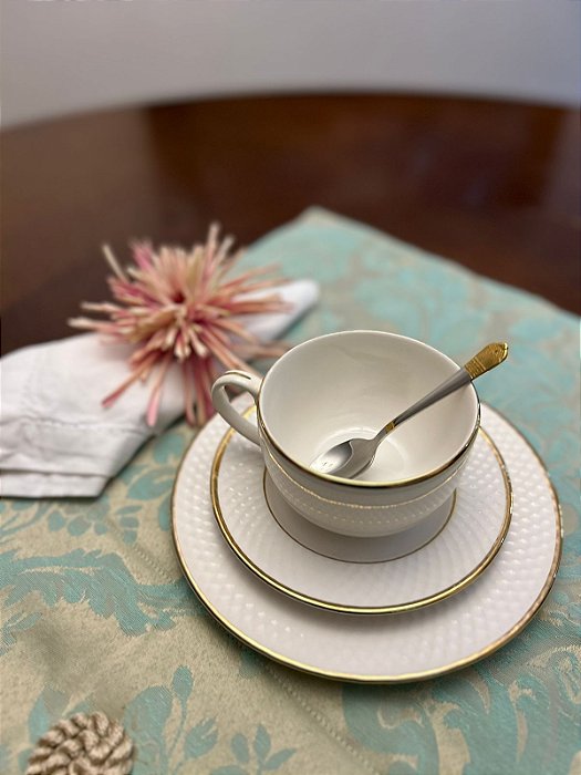 Conjunto de xícaras Gold 6 peças porcelana