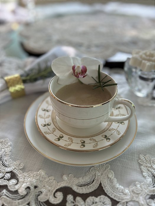 Conjunto 6 xícaras Classic Nuts filete ouro - Alleanza