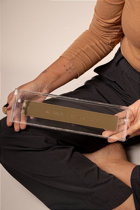 Placa Espelhada Dourada no Acrílico - Me rendi a tua alma nua