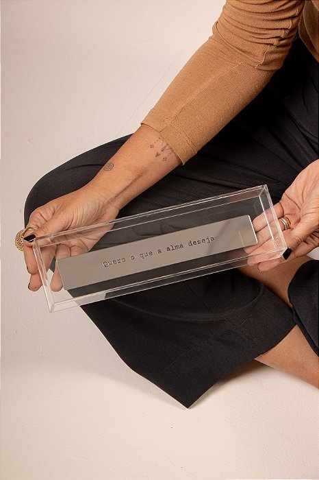 Placa Espelhada Prata no Acrílico - Quero o que a alma deseja