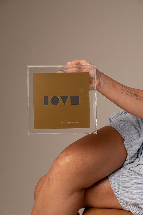 Quadro com Placa Escovada - LOVE