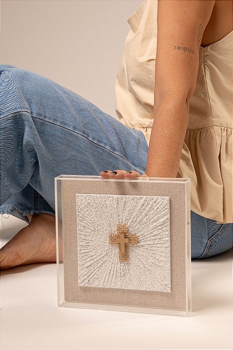 Quadro Em Acrílico Cruz