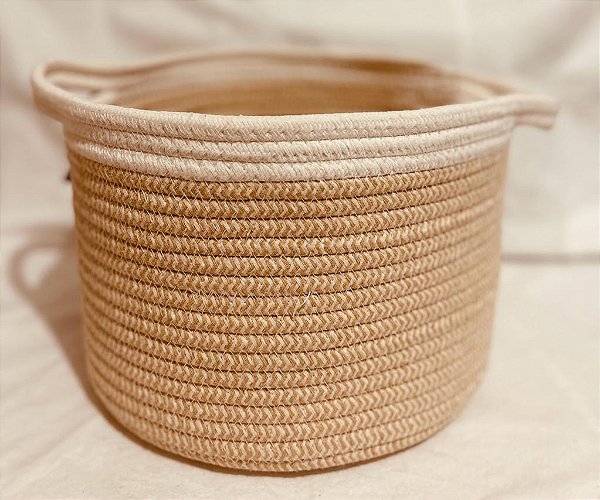 Cesto (M) corda algodão com alça (bege/branco) 18x24x16cm