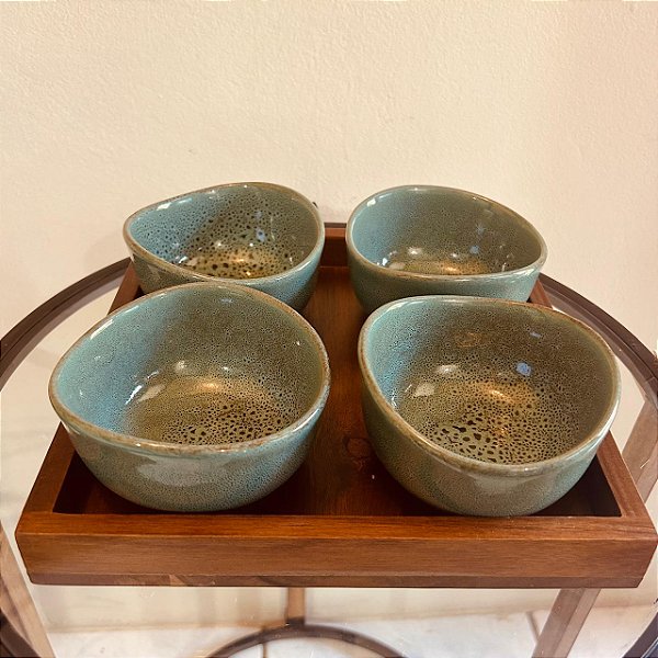 Petisqueira em Madeira e Cerâmica Verde com 4 Bowls.