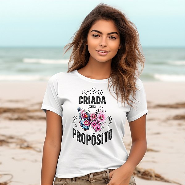 Camisetas personalizadas com imagem "Criada Com Proposito" com impressão de alta qualidade nos tamanhos P, M, G, GG e XG
