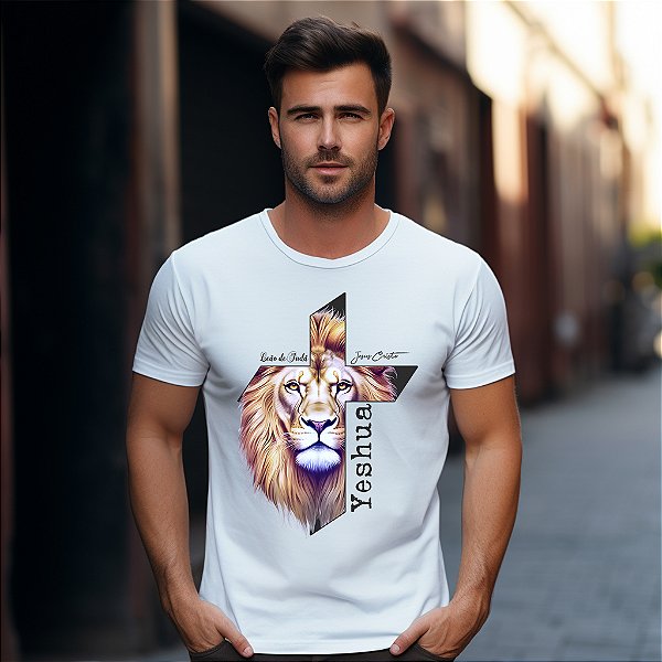 Camisetas personalizadas com imagem "A Cruz e o Leão de Judá" com impressão de alta qualidade nos tamanhos P, M, G, GG e XG