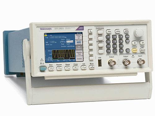 GERADOR DE FUNÇÃO ARBITRÁRIO TEKTRONIX - AFG2000
