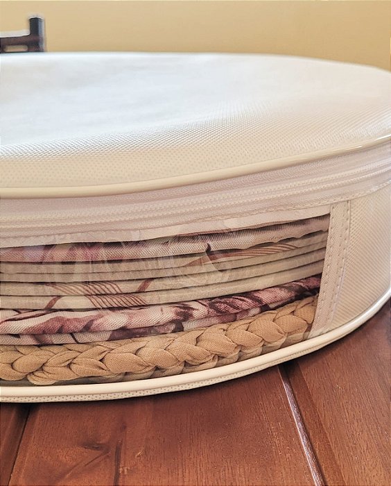 Organizador de Sousplat em TNT 150 com visor transparente