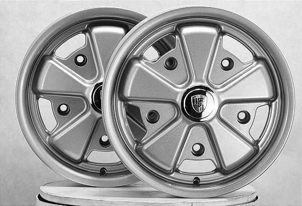 Jogo de Rodas Fuchs 911 Prata aro 15 / Tala 4,5 - 5,5 - 6,5 Furação 5x130 / Off-set 35