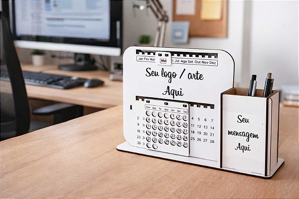 Calendário Permanente com porta canetas personalizado a laser