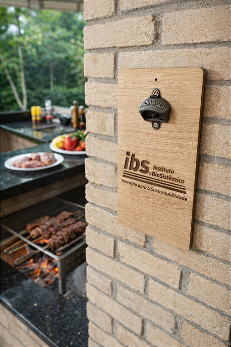 Abridor de Garrafa de Parede Personalizado