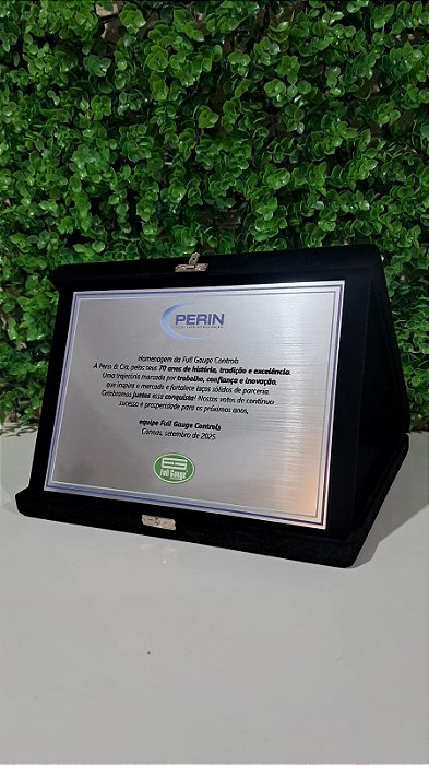 Placa de Homenagem com Caixa de Veludo - placa 18x12cm
