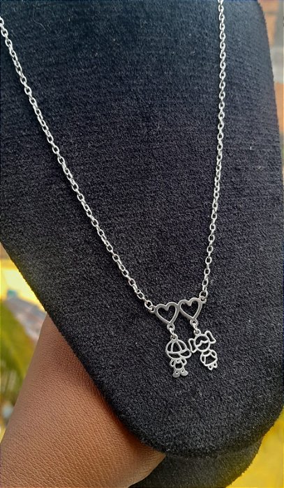 Colar de aço inox Corações Vazados e Filhos