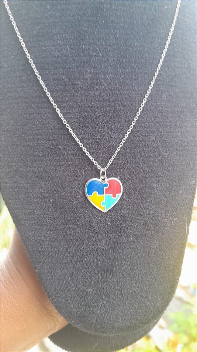 Colar de aço inox '' Autismo Pingente Coração"