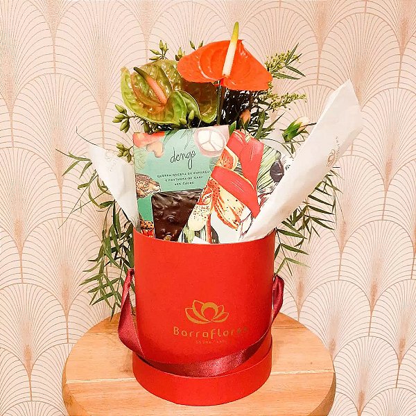 Box Tropical Preta | Arranjo Exclusivo com Chocolates Dengo