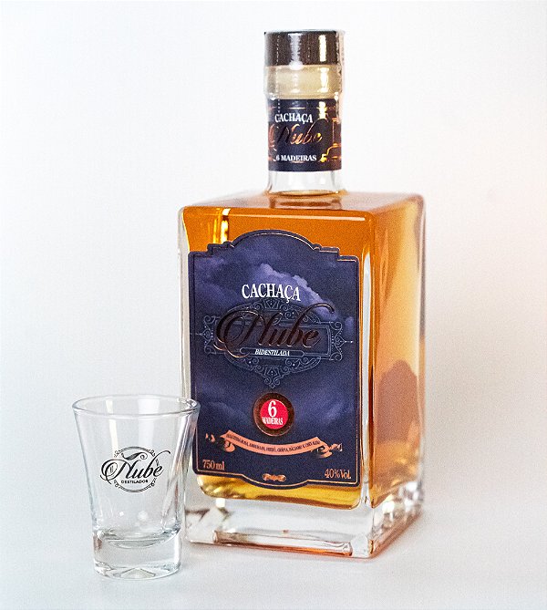 Combo cachaça 06 madeiras + copinho