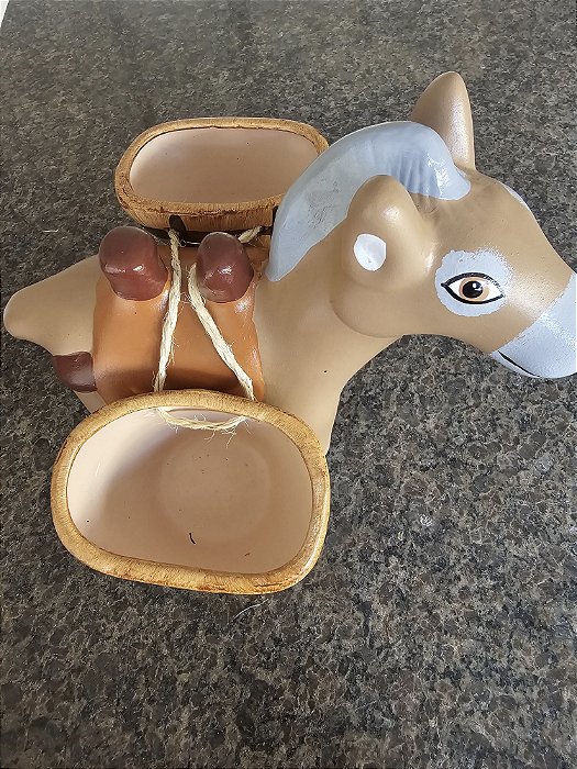 CAVALO COM SACOLAS MARROM POTE 11