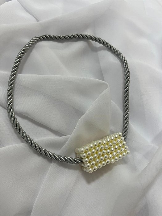 Abraçadeira Mallorca Quadrada c/ Imã Cinza