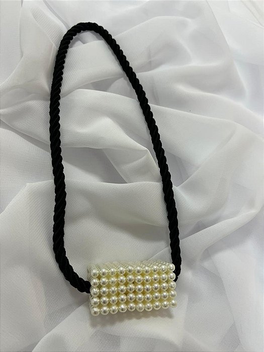 Abraçadeira Mallorca Quadrada c/ Imã Preta