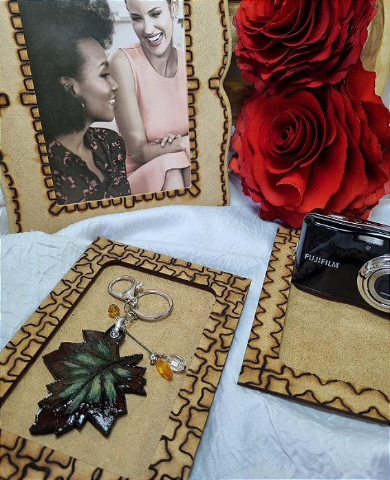 PEQUENA FOLHA CHAVEIRO DUPLA FACE PERSONALIZADA