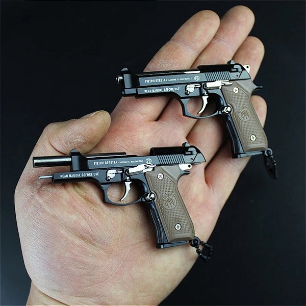Chaveiro em metal tipo Beretta slide móvel