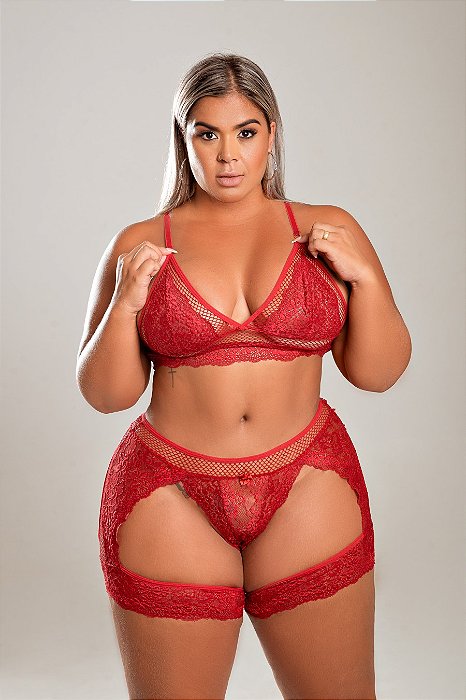 CROPPED SEM BOJO, FEITO EM ARRASTÃO E RENDA, POSSUI CALCINHA COM CINTA LIGA 2376