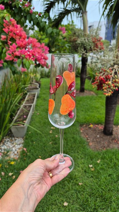 Taça de Cristal para Espumante modelo Kassua pintada a mão - Laila Alvarenga