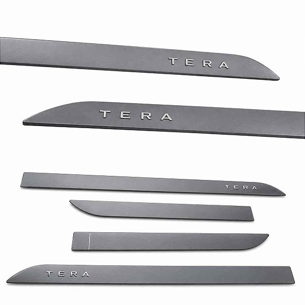Friso Lateral TERA Cinza Platinum nome alto relevo cromado