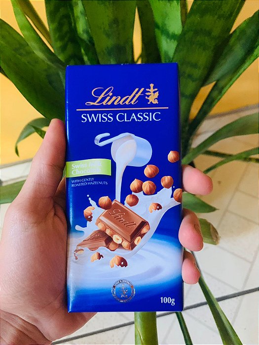 Lindt Chocolate Swiss Classic Hazelnuts 100g
