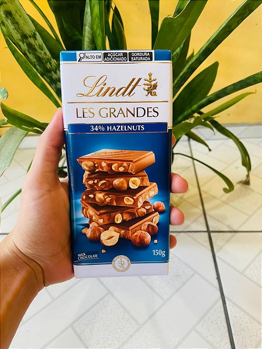 Lindt Chocolate Les Grandes 34% Hazelnuts 150g