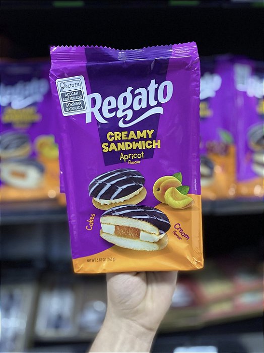 Bolinho Regato Creamy Sandwich Apricot Flavour 165g