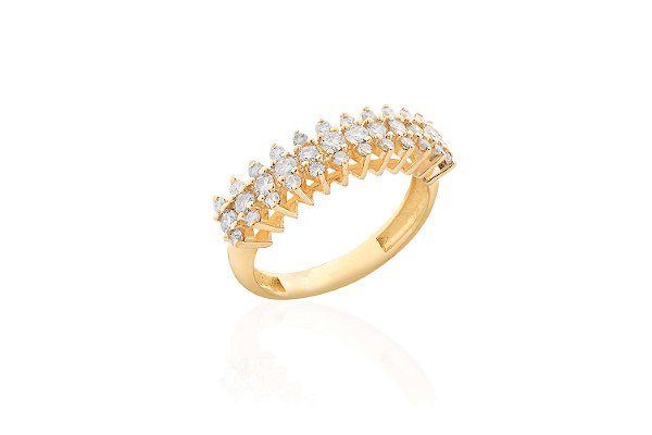 Meia aliança em ouro amarelo com diamantes
