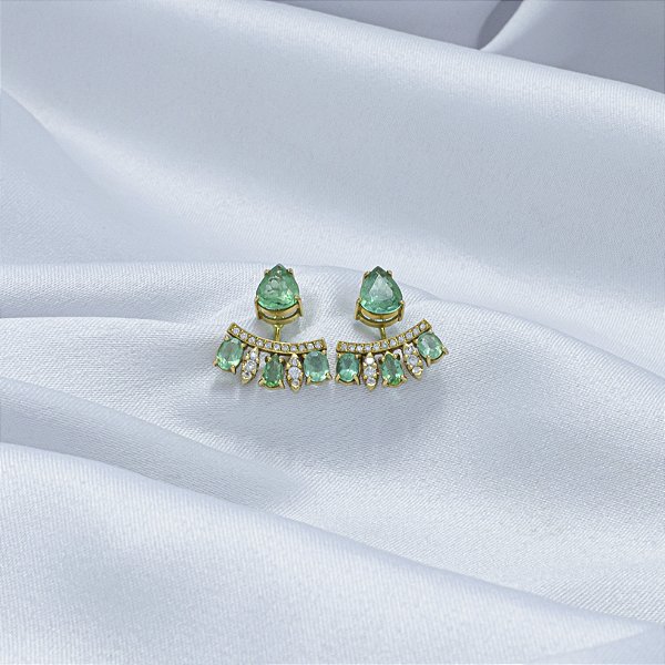 Brincos em ouro amarelo, esmeraldas e diamantes