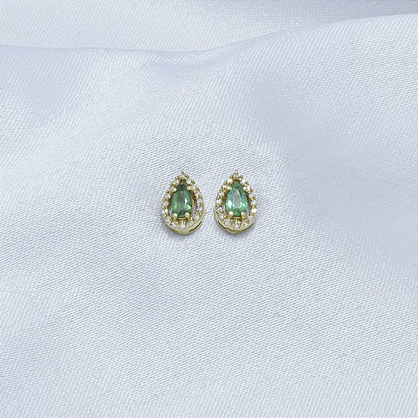 Brincos em ouro amarelo com esmeralda e diamantes