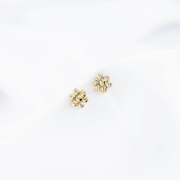 Brincos em ouro amarelo com detalhes em ródio
