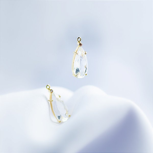 Aplique em ouro amarelo, cristal de quartzo e diamante