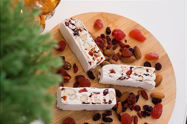 Cremona Frutas vermelhas com Amêndoas
