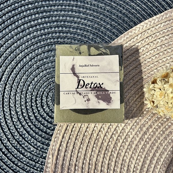 Sabonete Artesanal Detox Carvão Ativado e Argila Verde