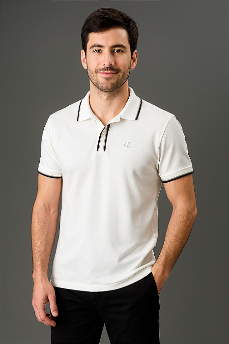 Polo Calvin Klein Jeans Listras Peitilho Off White